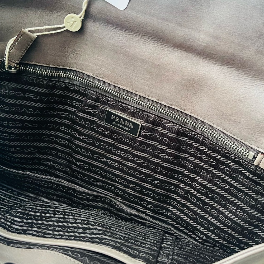 Prada ombré clutch - Picture 7 of 11